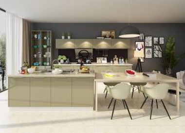 Lacquer Coating Kitchen Cupboards