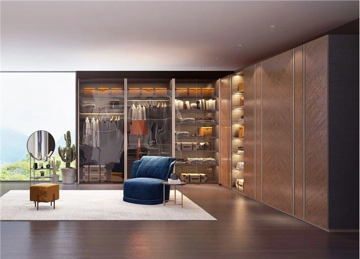 Bespoke Walk In Wardrobe